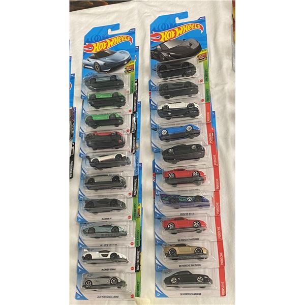 Group of 20 Hot Wheels assorted die-cast