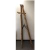 Image 2 : Wooden step ladder - 7ft high