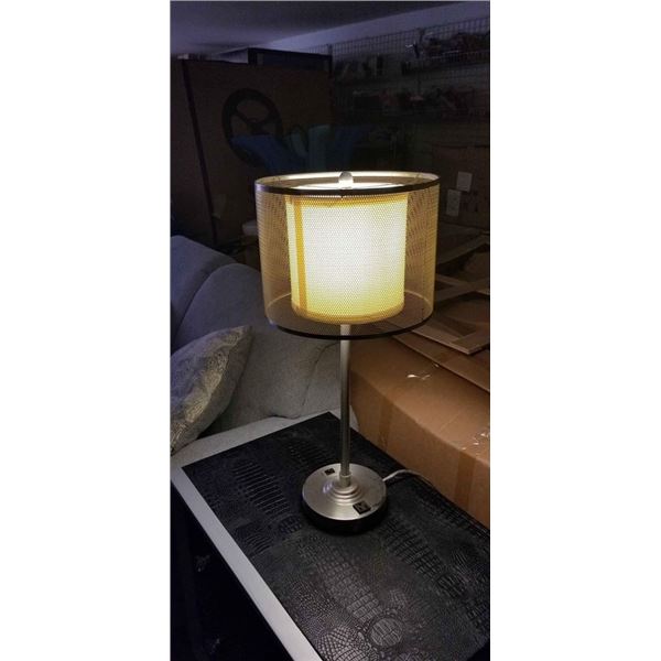 Lot of 3 table top stainless steel lamp !All one money!