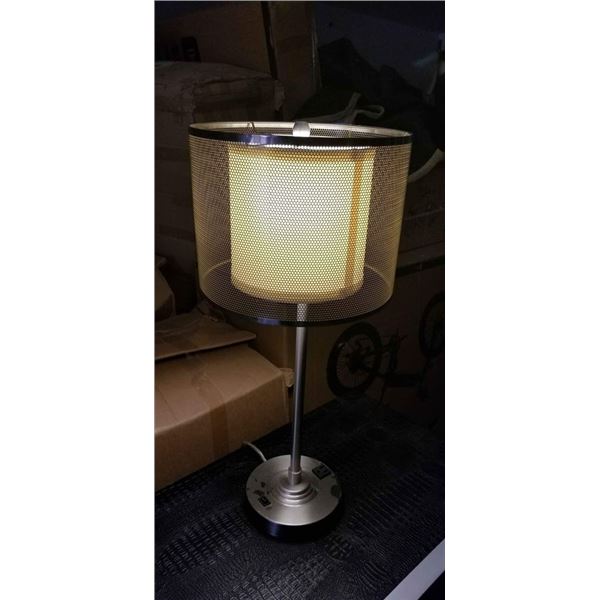 Lot of 3 stainless steel table top lamp ,110v, All Working condition !Lightly Used