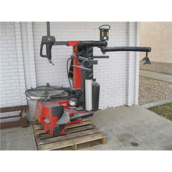 Tire Changer Made In Italy Model EEWH311A