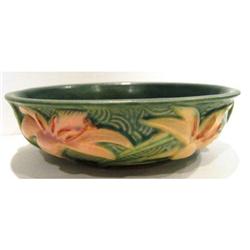 Roseville Green Zephyr Lily bowl #2318189