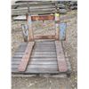 Image 1 : PAIR OF FORKS FOR 3 POINT HITCH