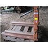 Image 1 : SET OF 3 POINT HITCH FORKS
