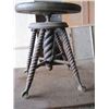 Image 2 : BALL & CLAW SPOOL LEGGED PIANO STOOL
