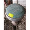 Image 1 : 1950s STOOL