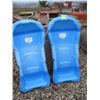 Image 1 : 2 PLASTIC SNOWSLEDS