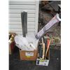 Image 1 : BOX WITH PLASTIC PIPE FOAM, SNOW VEHICLE BRUSHES, ETC.