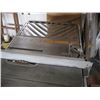 Image 2 : BEAVER CAST IRON TABLESAW ON STAND