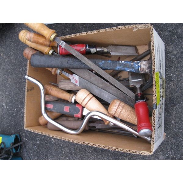 BOX OF ASSORTED FILES AND CHISELS