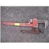 Image 1 : 2 PIPE WRENCHES