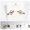 Image 1 : NEW HEARTS AND ARROW RHINESTONE EARRINGS