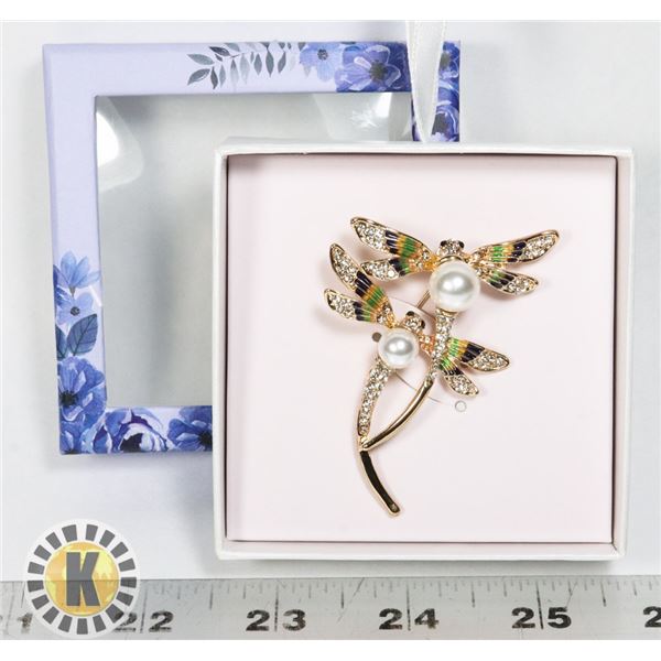 NEW VINTAGE STYLE RHINESTONE/ FAUX PEARL DRAGONFLY