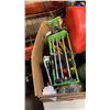 Image 3 : 2 EXTENSTION CORDS AND BOX OF TOOLS INCLUDING ALBION B26 T600 EPOXY GUN