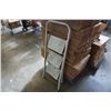 Image 3 : 3 STEP FOLDING LADDER