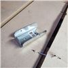 Image 3 : CASE OF 300 TIMBER LOCK FC-150 FENCE CLIPS