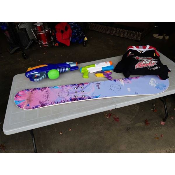 OPTION 145 SNOWBOARD, 2 SUPER SOAKERS AND ABBOTSFORD HAWKS ADULT SMALL HOCKEY JERSEY