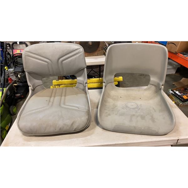 2 BOAT SEATS