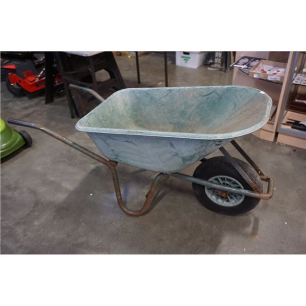 GREEN WHEEL BARROW