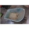 Image 3 : GREEN WHEEL BARROW