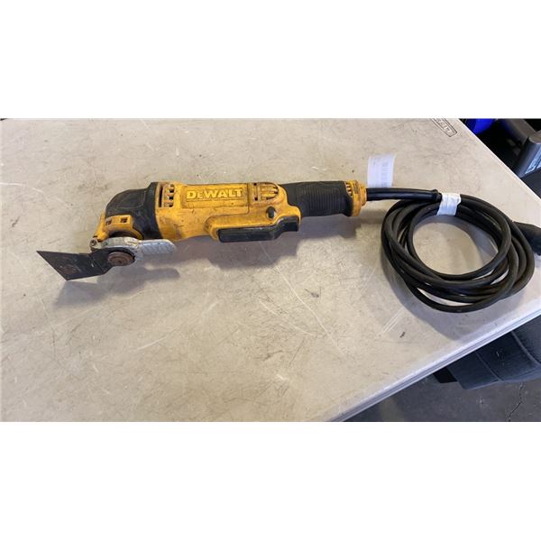 DEWALT OSCILLATING MULTI TOOL - TESTED WORKING