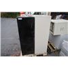 Image 1 : PALLET OF METAL FILING CABINETS