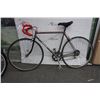 Image 1 : BLACK APOLLO BIKE
