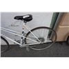 Image 3 : BLUE RALEIGH BIKE