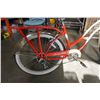 Image 2 : SCHWINN RED/CREAM WOMEN 6 SPEED CRUISER HYBRDID BIKE WITH HAND BRAKE AND LUGGAGE RACK