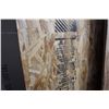 Image 10 : 2 PIECES PLYWOOD, ONE PIECE OBS - 4 X 8 FOOT