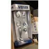 Image 3 : HAPPY LIGHT COMPACT ENERGY LAMP, SHERPA PET CARRIER, WEISER LOCK AND KNOB SET, ALLADIN LUNCH BOX, WA