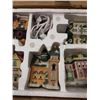 Image 3 : 5 PC PORCELAIN ILLUMINATED CHRISTAMS VILLAGE