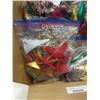 Image 2 : BOX OF CHRISTMAS DECOR AND MUSICAL ORNAMENTS