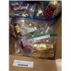 Image 3 : BOX OF CHRISTMAS DECOR AND MUSICAL ORNAMENTS