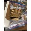 Image 3 : BOX OF GOLD COLOR CHRISTMAS DECOR AND ANGELS