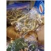 Image 8 : BOX OF GOLD COLOR CHRISTMAS DECOR AND ANGELS