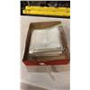 Image 1 : SET OF 5 VINTAGE DAMASK CLOTH NAPKINS