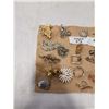 Image 2 : LOT OF PINS AND BROOCHES