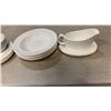Image 2 : 20 PIECES OF ROYAL DOULTON FINE BONE CHINA