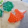 Image 3 : 4 NEW FIDGIT SENSORY BUBBLE POP TOYS