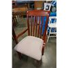 Image 8 : DINING TABLE WITH LEAF AND 6 CHAIRS