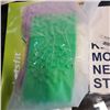 Image 4 : 3 NEW RESISTANCE BAND SETS AND NEW 3 PC SILICONE BACK SCRUBBERS