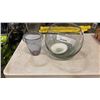 Image 1 : LARGE GLASS BOWL WITH SIGNED POTTERY PLATE AND BLOWN GLASS VASE