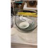 Image 3 : LARGE GLASS BOWL WITH SIGNED POTTERY PLATE AND BLOWN GLASS VASE