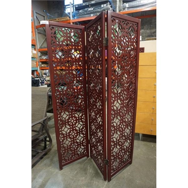 WOOD ROOM DIVIDER - 6 FOOT TALL 55 INCH WIDE WHEN FULLY EXTENDED