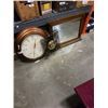 Image 1 : ROUND WALL CLOCK AND VINTAGE UNITED WALL CLOCK