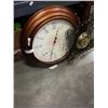 Image 2 : ROUND WALL CLOCK AND VINTAGE UNITED WALL CLOCK