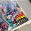 Image 3 : FIDGIT SENSORY TOY AND 2 SETS OF 24 PIECE POKEMON FIGURE/WRISTBAND SETS