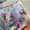 Image 8 : FIDGIT SENSORY TOY AND 2 SETS OF 24 PIECE POKEMON FIGURE/WRISTBAND SETS