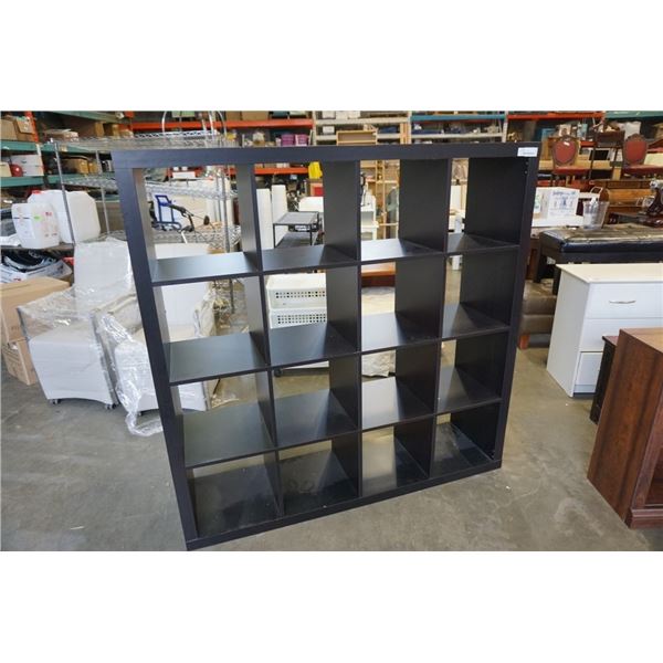 BLACK CUBICAL SHELF UNIT